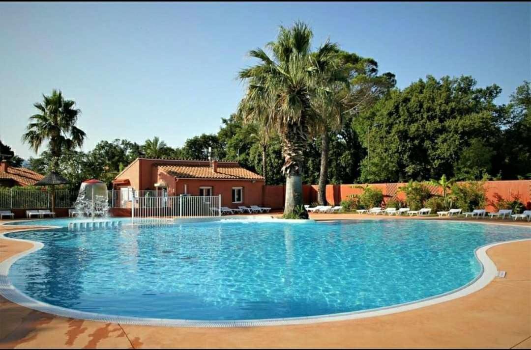 Camping Le Clos Du Thym - アルジェレス・シュル・メール エクステリア 写真